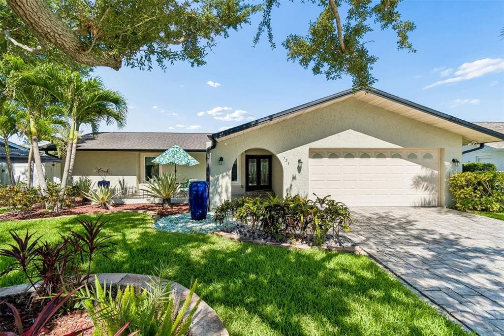 725 DEL ORO DRIVE photo 3
