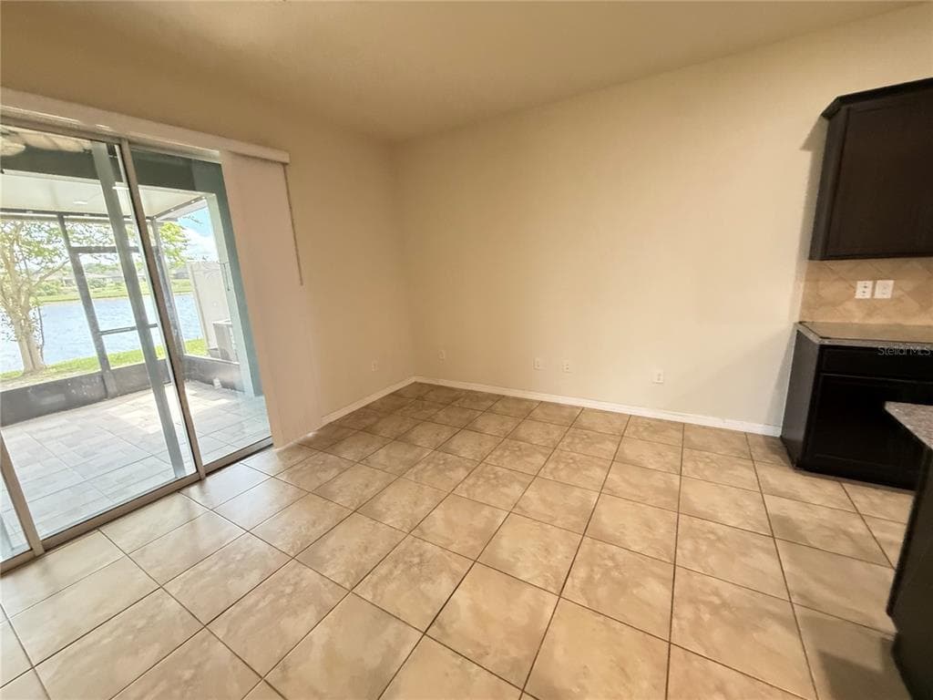 9154 HILLCROFT DRIVE photo 13