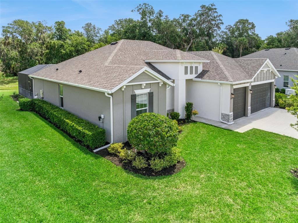 3093 ADRIAN DR photo 4