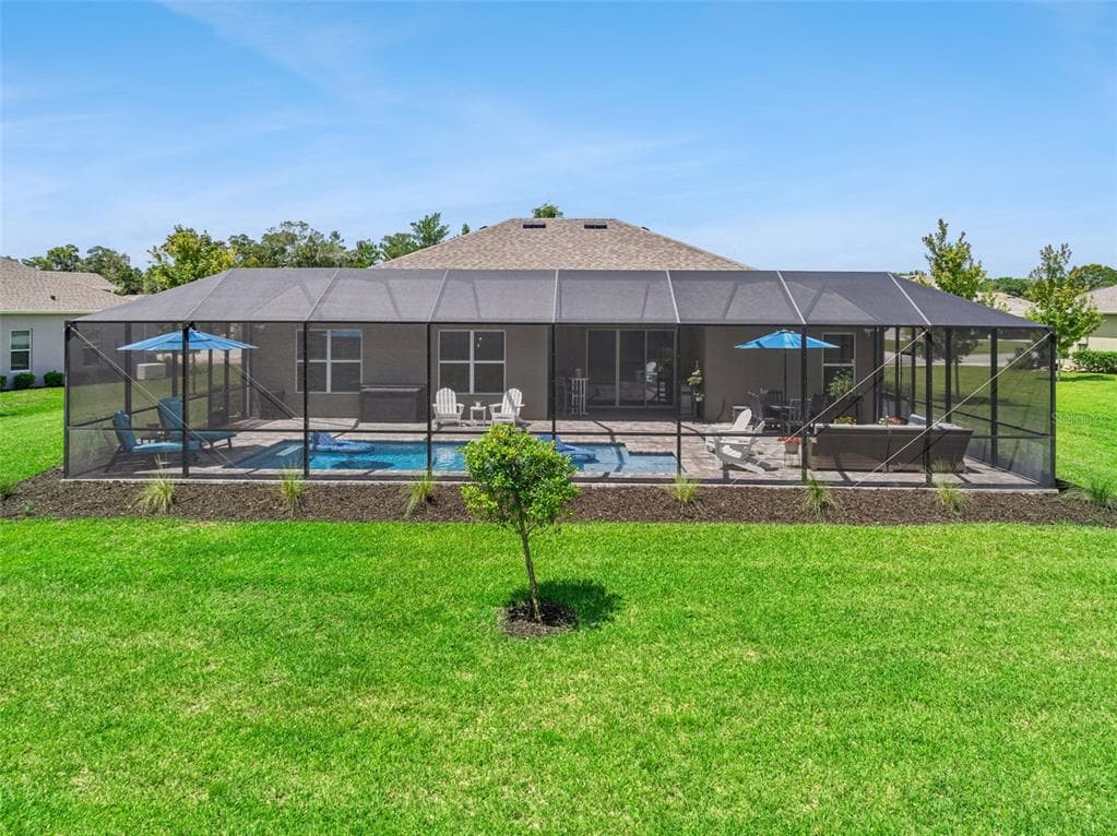 3093 ADRIAN DR photo 25