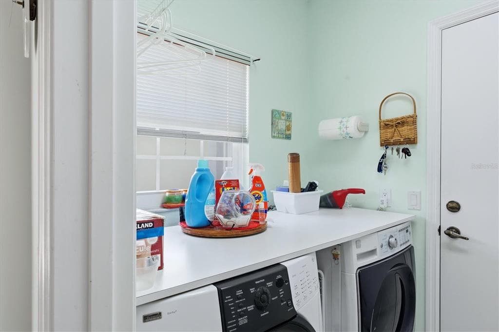 1703 MOON DRIVE photo 16