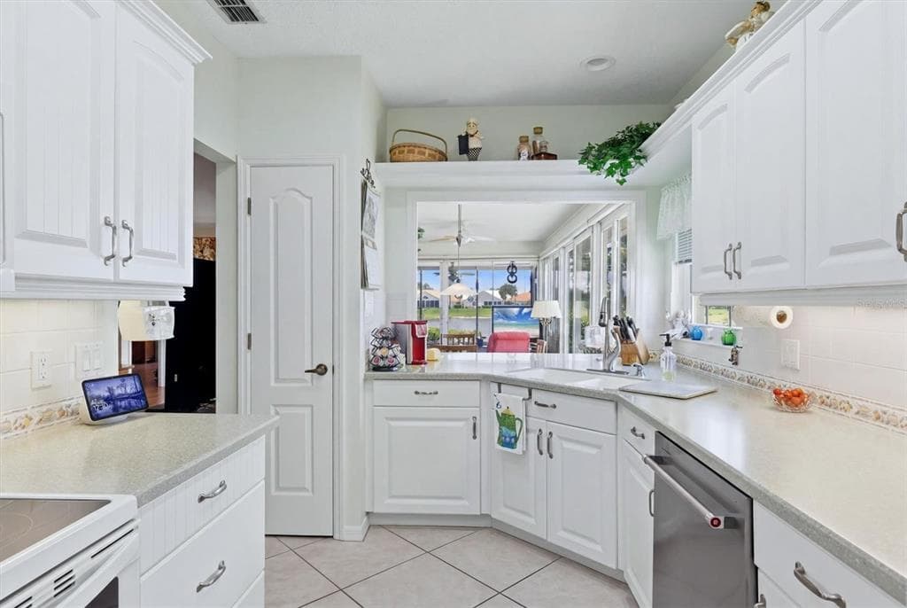 1703 MOON DRIVE photo 9