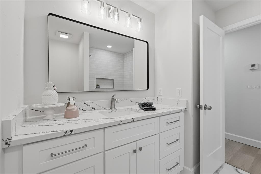 38 SE 195TH STREET photo 24