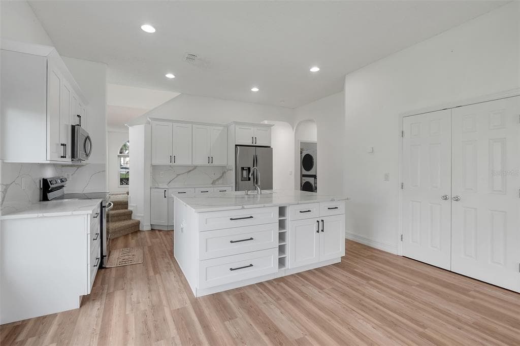 16740 GLENBROOK BOULEVARD photo 12