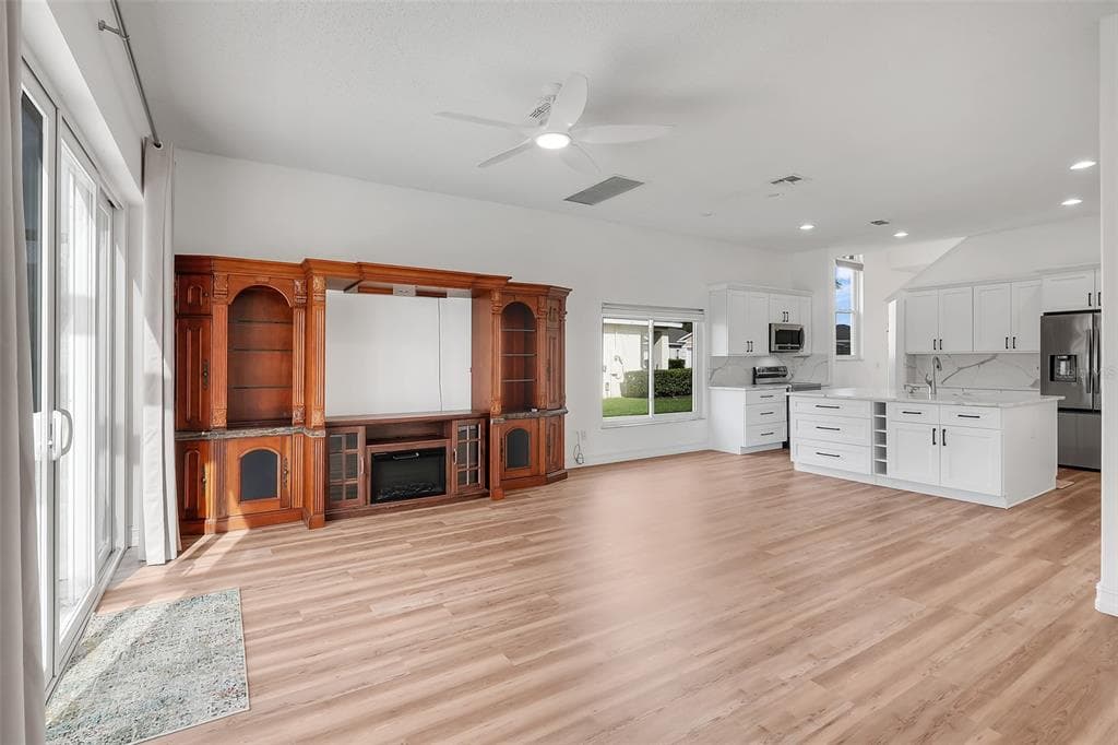 16740 GLENBROOK BOULEVARD photo 19