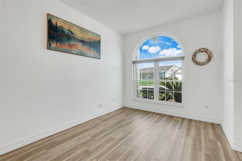 16740 GLENBROOK BOULEVARD photo 8