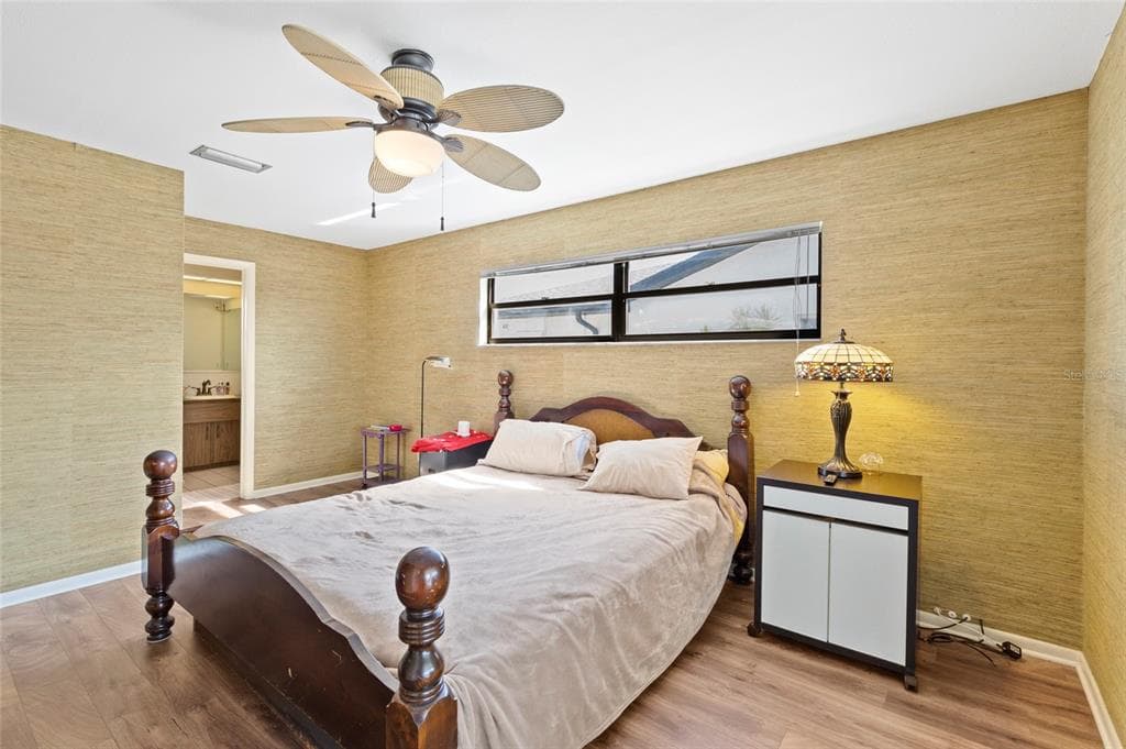 921 BIRDIE WAY photo 8