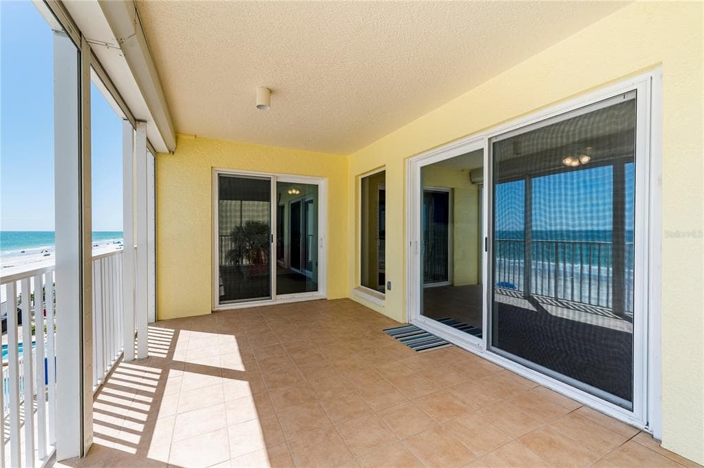 16750 GULF BOULEVARD 311 photo 4