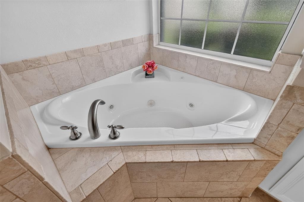 12037 EAGLE POINT CT photo 22