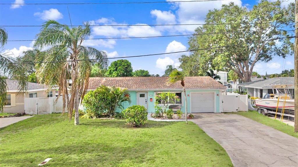 9472 TREASURE LANE NE photo 1