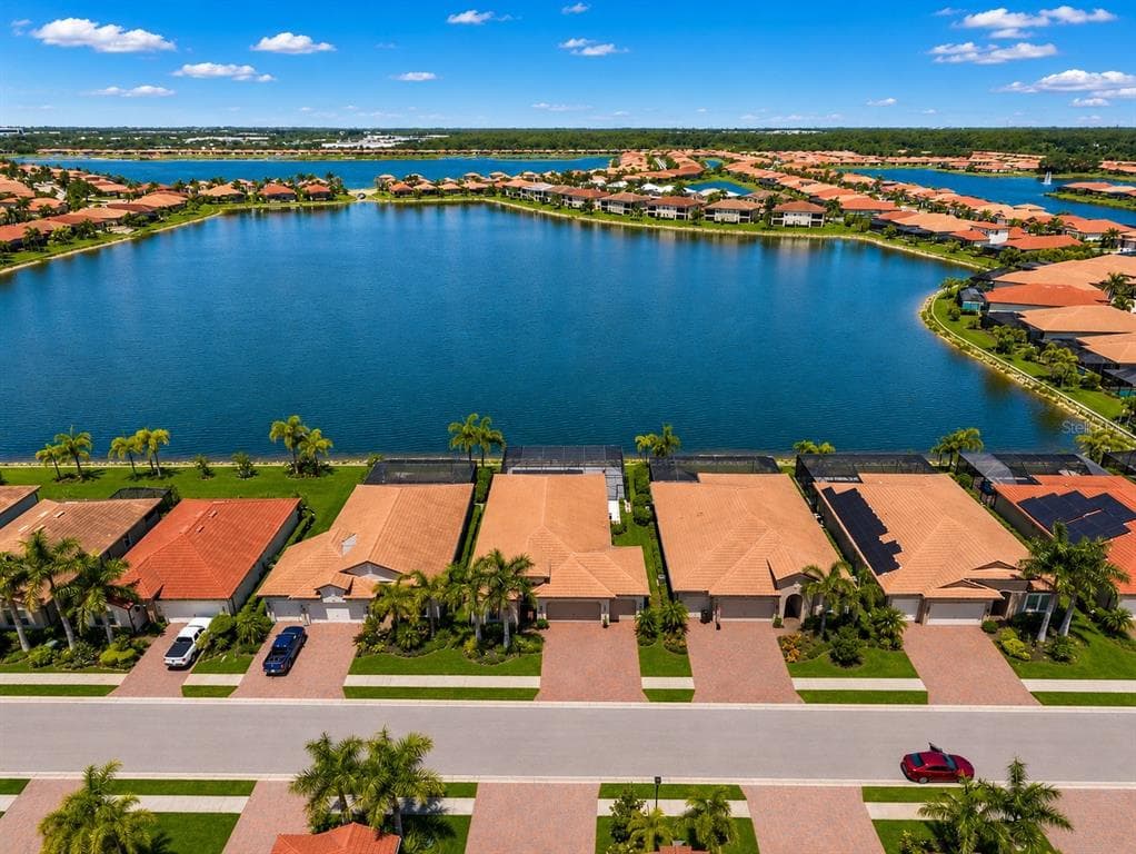 157 VERAZA COURT photo 4