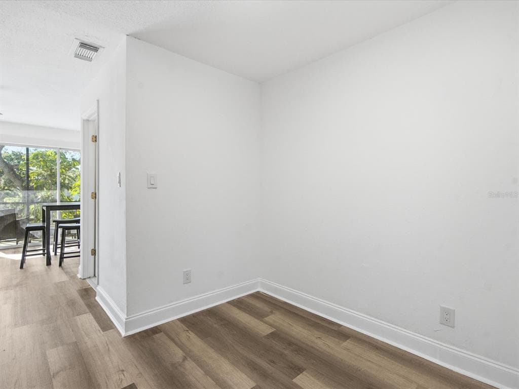 9009 TUDOR DRIVE G206 photo 18
