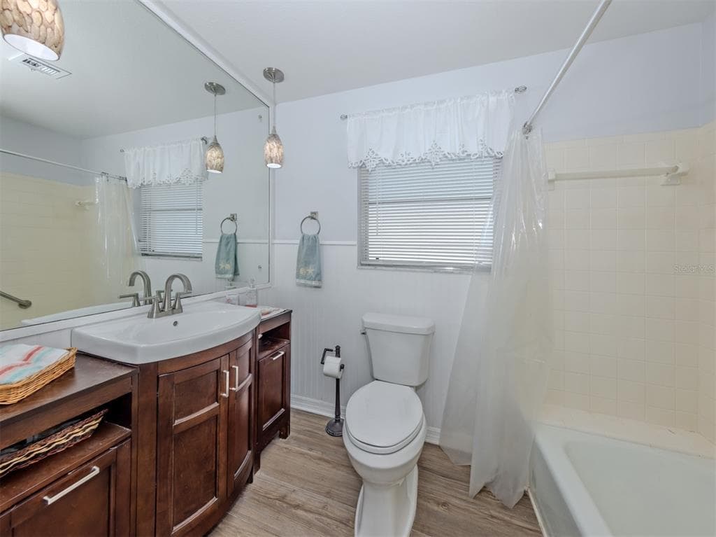 1480 LAKESIDE DRIVE photo 19