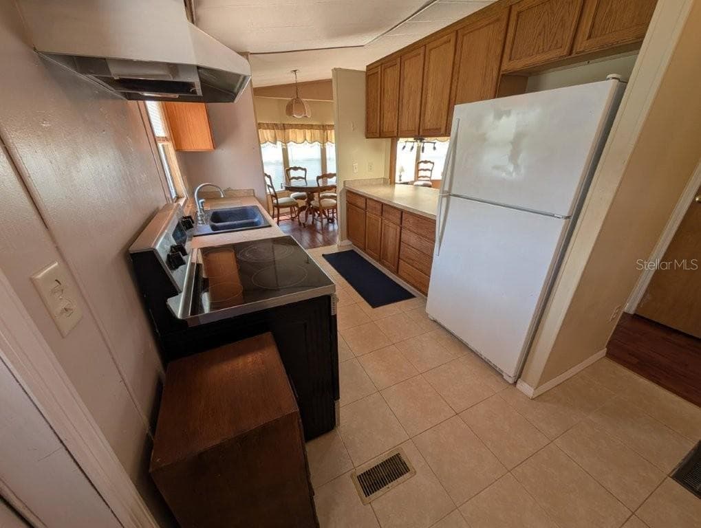 154 MOONLITE DRIVE photo 17