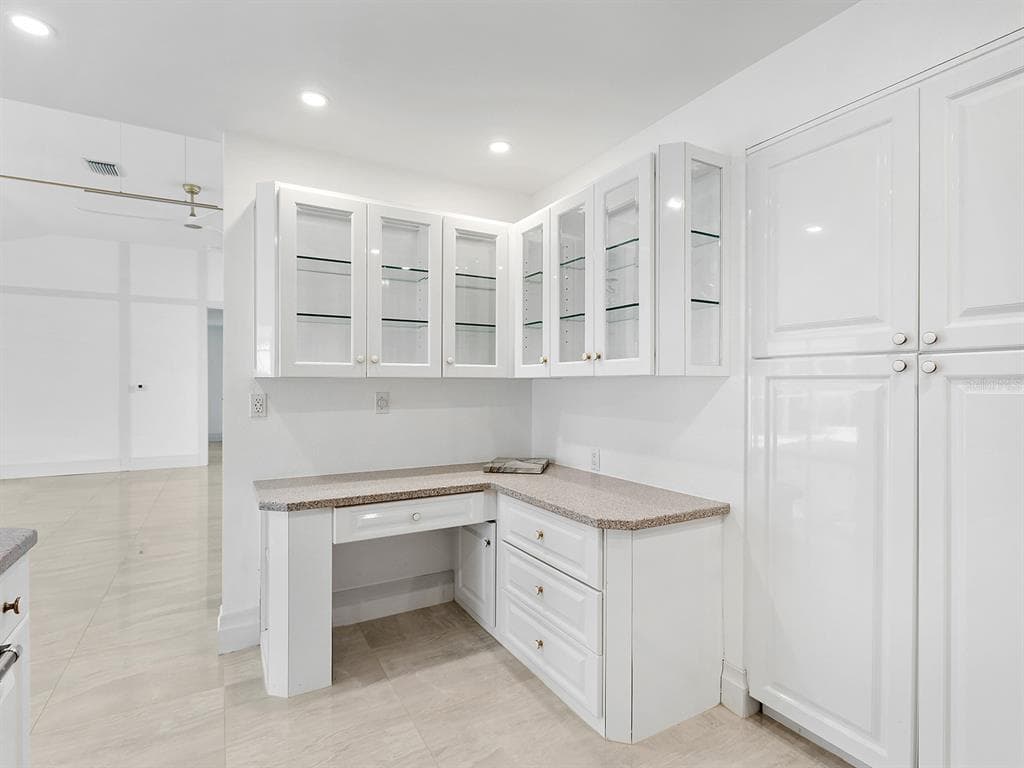 396 BAYSHORE DRIVE photo 14