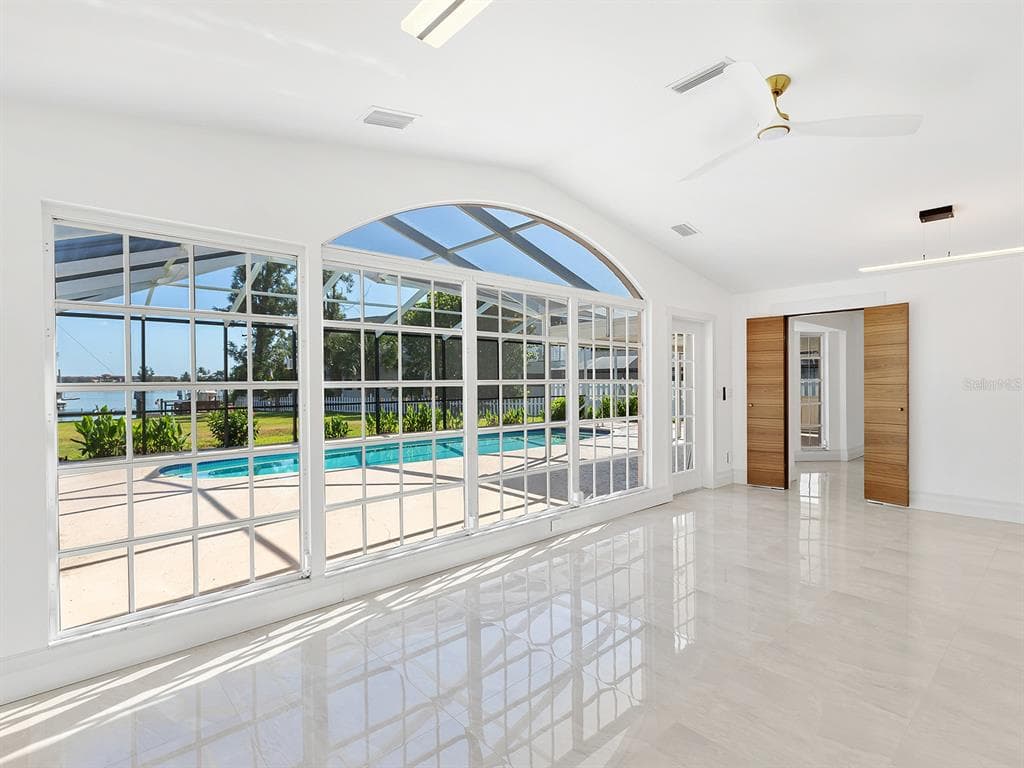 396 BAYSHORE DRIVE photo 19