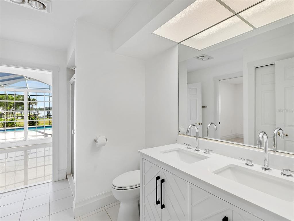 396 BAYSHORE DRIVE photo 21