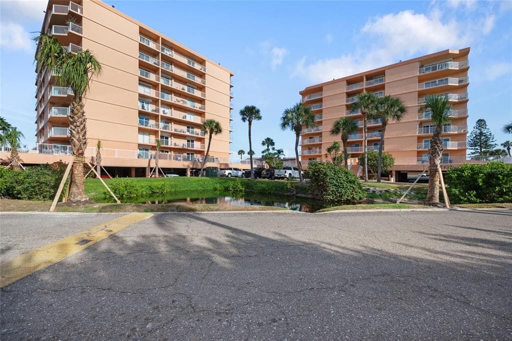 7432 SUNSHINE SKYWAY LANE S 406 photo 9