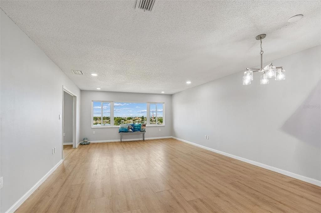 100 BLUFF VIEW DRIVE 509C photo 15