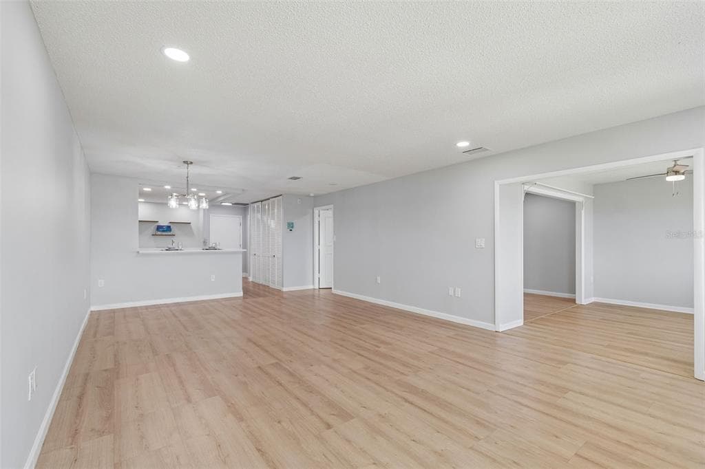 100 BLUFF VIEW DRIVE 509C photo 21