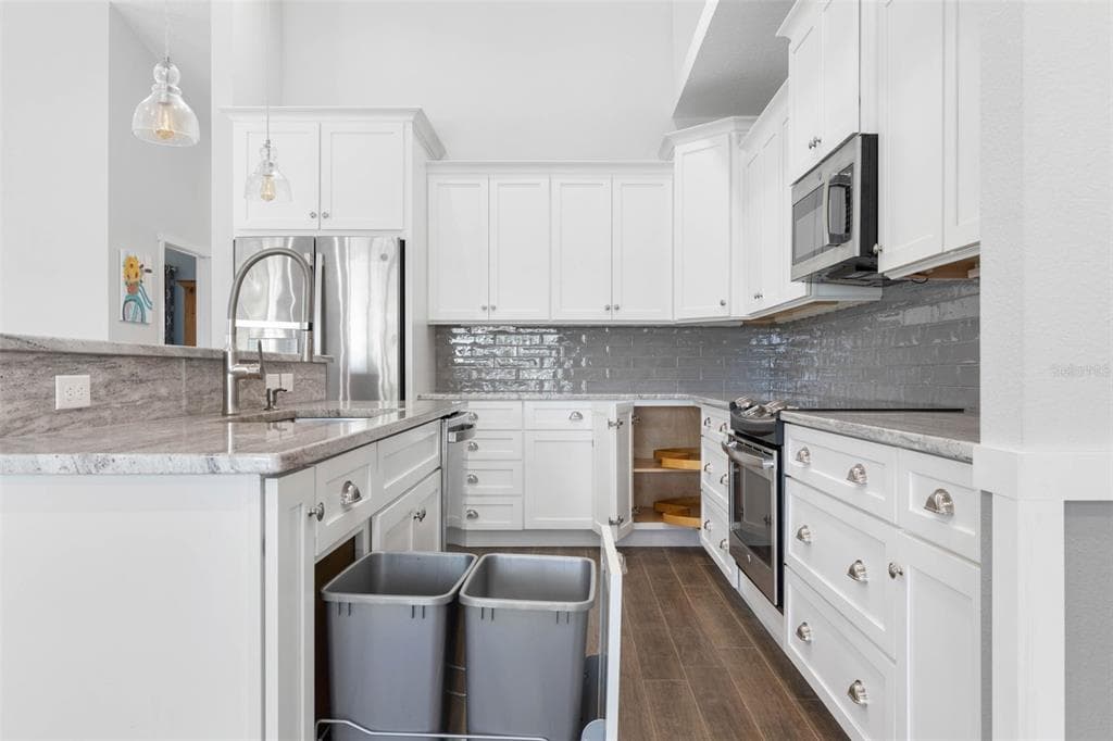 127 SEASIDE POINT photo 23