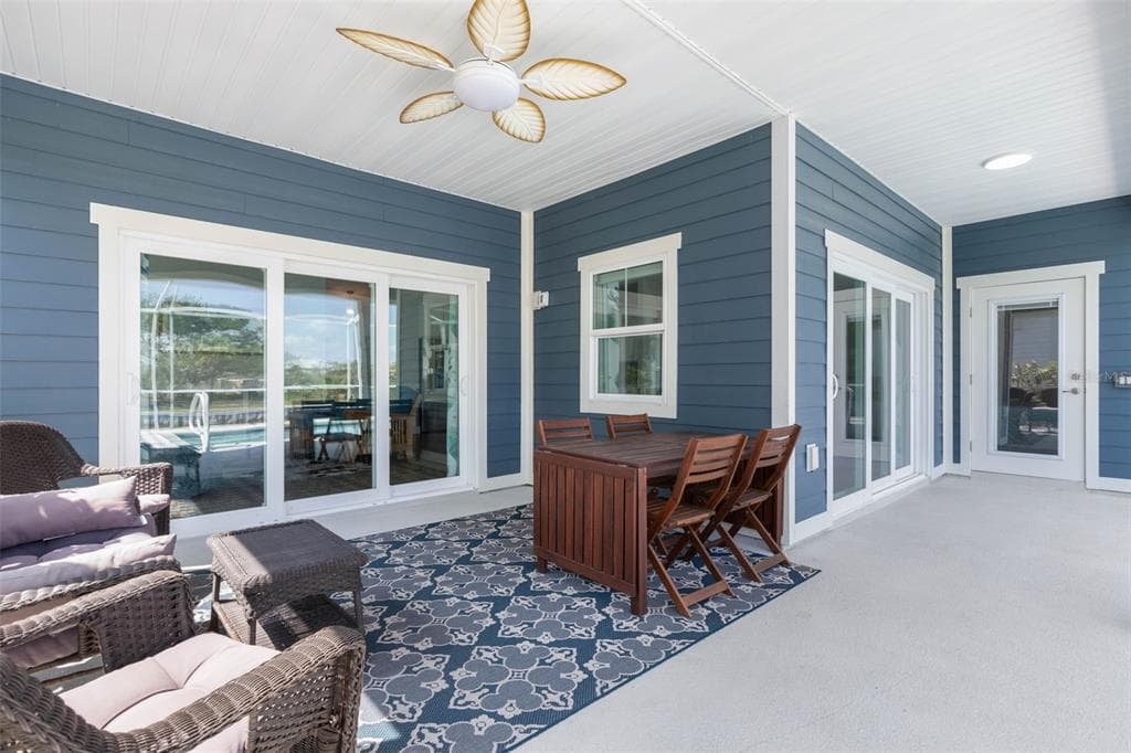 127 SEASIDE POINT photo 25