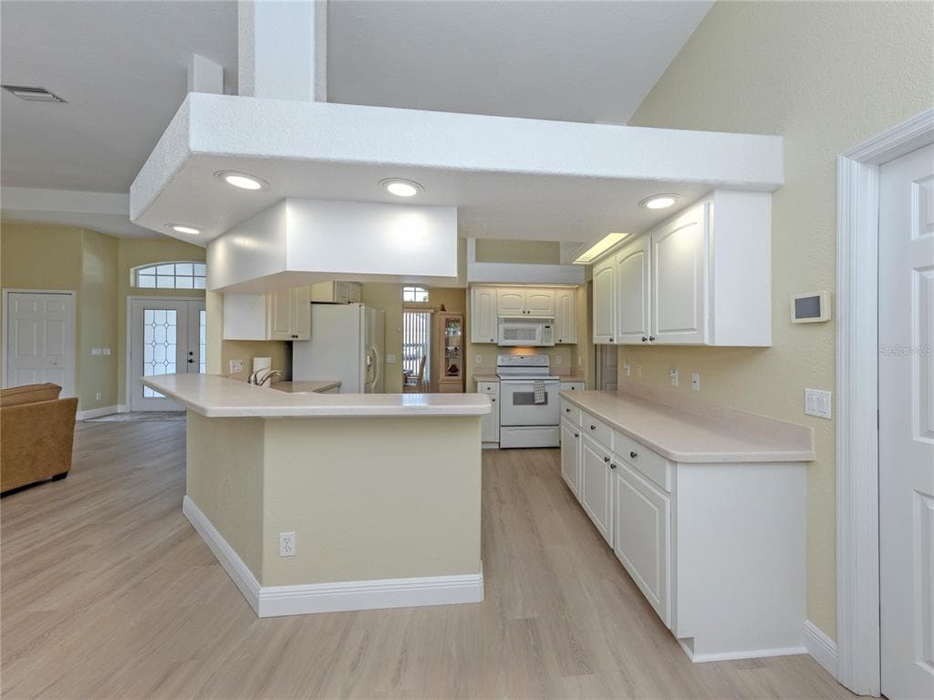 5078 WINTER ROSE WAY photo 11