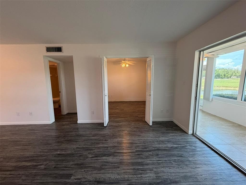 7153 W COUNTRY CLUB DR N 145 photo 7