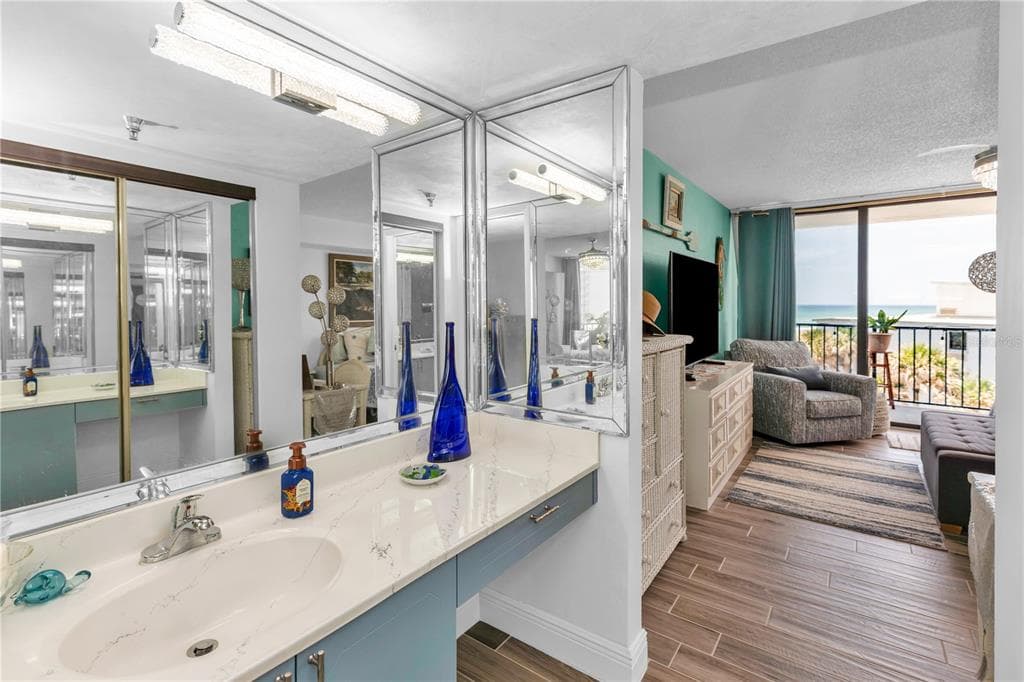 2425 S ATLANTIC AVENUE 4060 photo 22