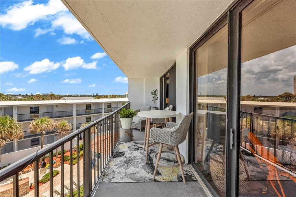 2425 S ATLANTIC AVENUE 4060 photo 10