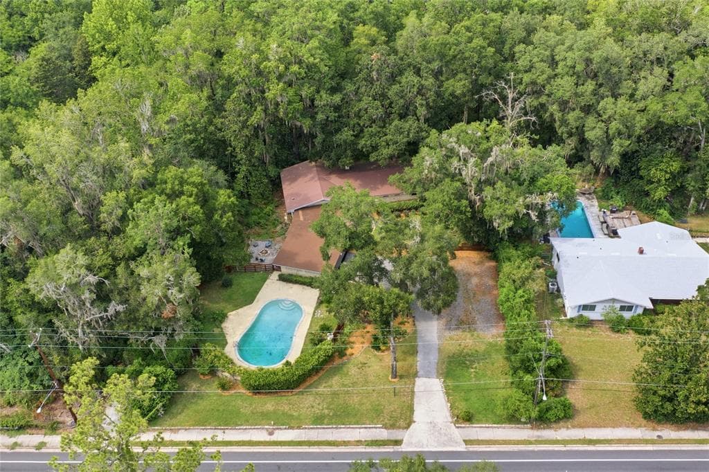 1732 NW 8TH AVENUE photo 9