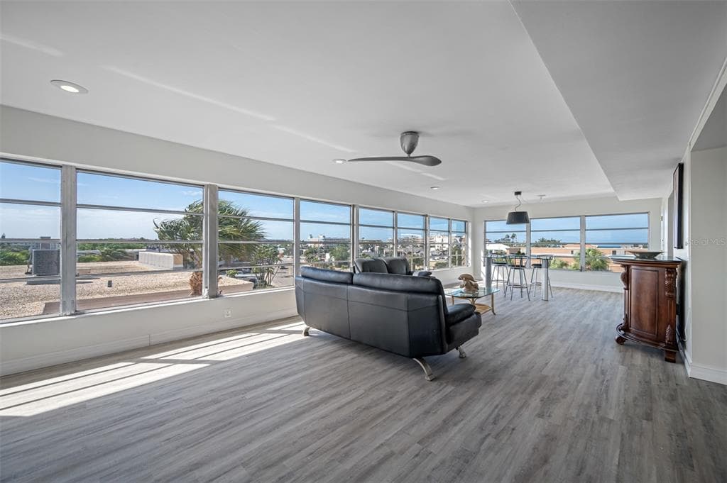 6363 GULF WINDS DRIVE 437 photo 10