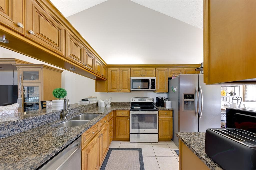1801 E LAKE ROAD 20G photo 8