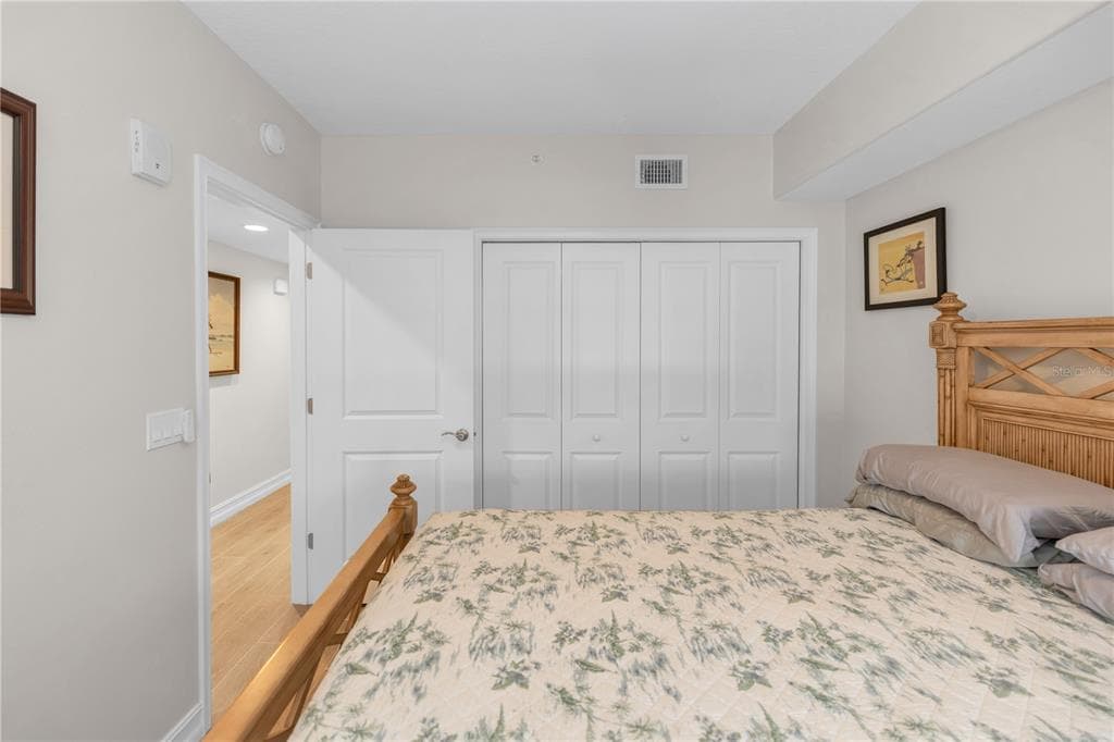 1805 RIVERSIDE DRIVE 506 photo 10