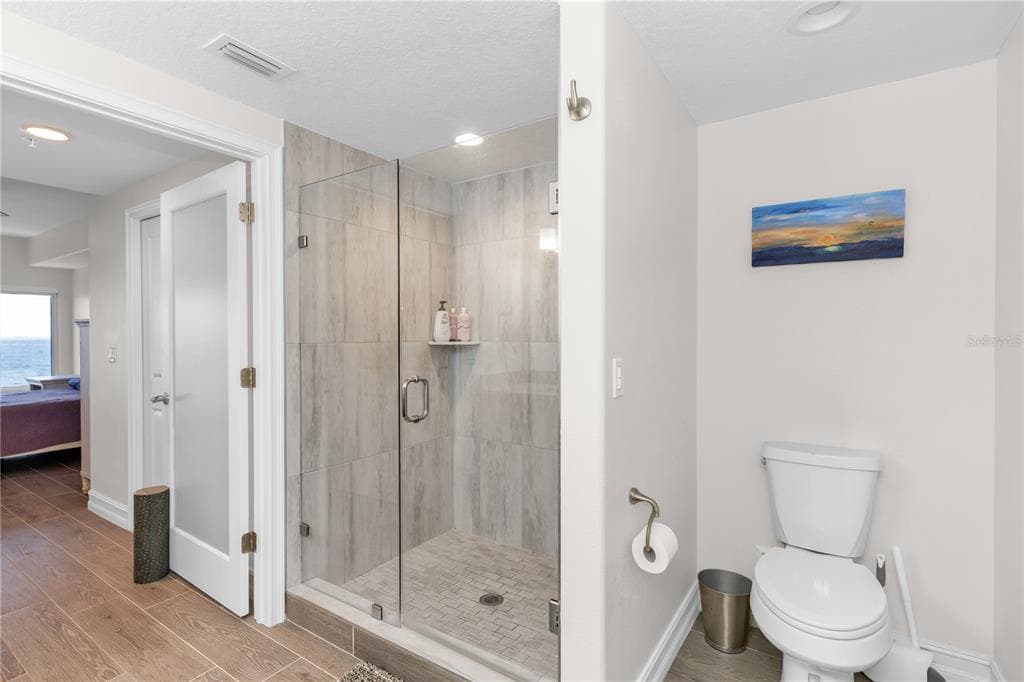 1805 RIVERSIDE DRIVE 506 photo 11