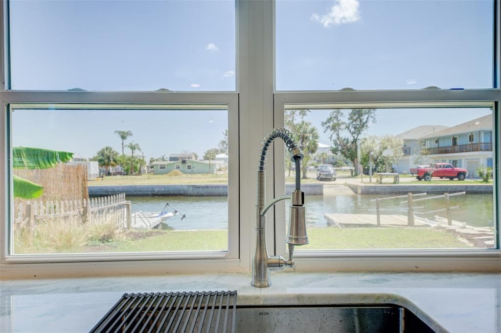 6432 BOATYARD DRIVE photo 4