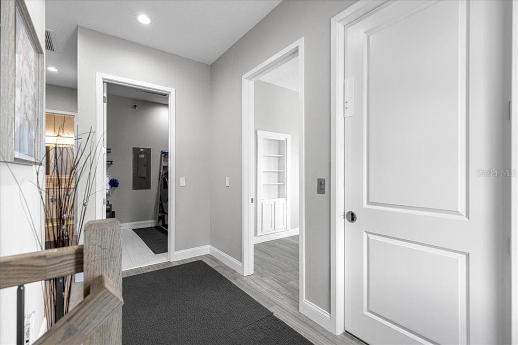 6812 DRIFTWOOD DRIVE photo 24