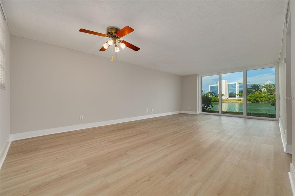 7425 BAY ISLAND DRIVE S 107 photo 16