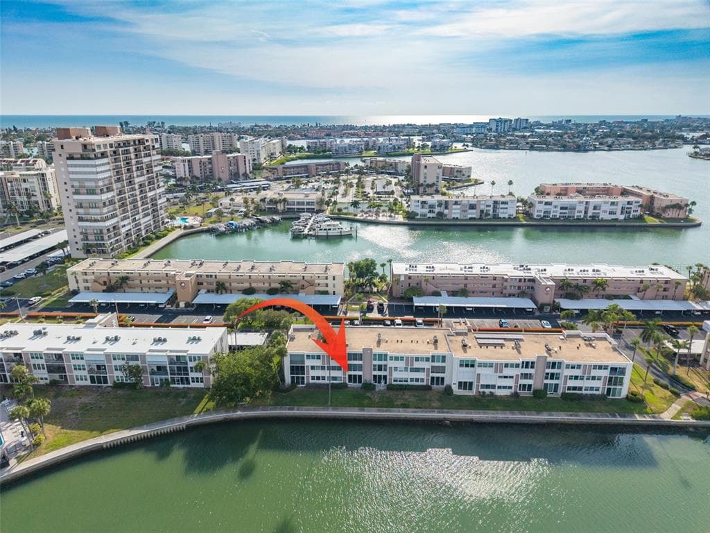 7425 BAY ISLAND DRIVE S 107 photo 5
