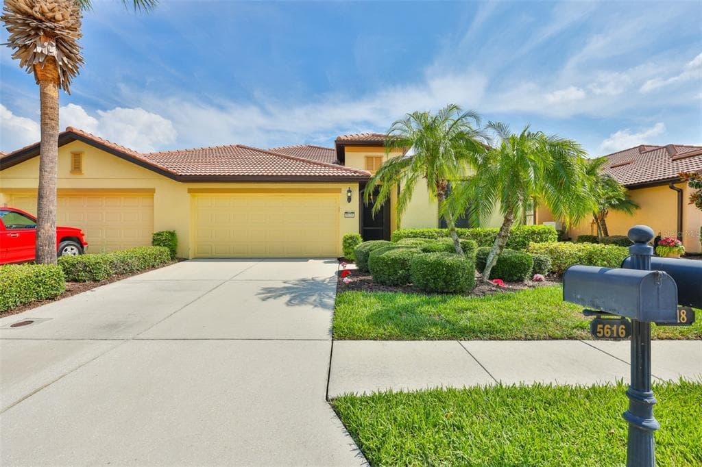 5618 SUNSET FALLS DRIVE photo 7
