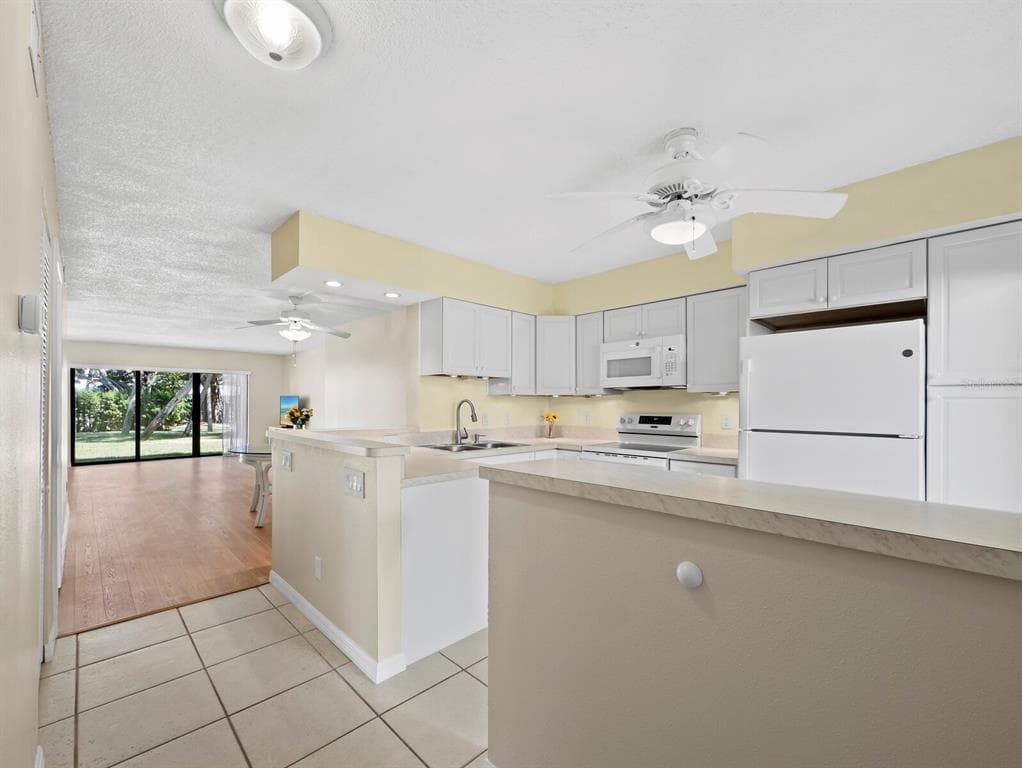 5260 GULF OF MEXICO DRIVE 413 photo 6