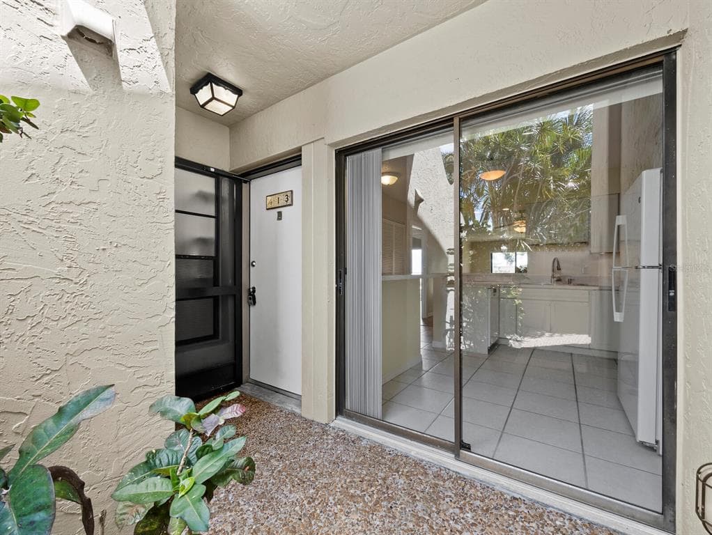 5260 GULF OF MEXICO DRIVE 413 photo 5