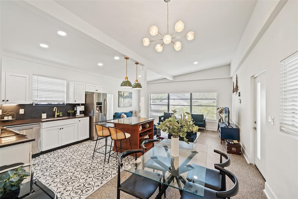 308 E HOLLYWOOD STREET photo 5