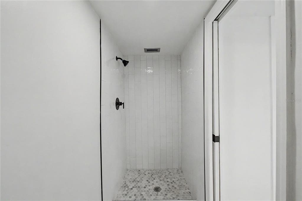 2618 COVE CAY DRIVE 109 photo 23