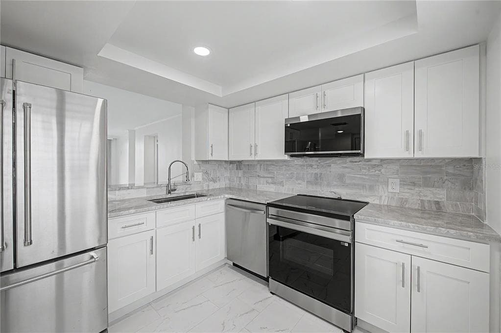 2618 COVE CAY DRIVE 109 photo 5
