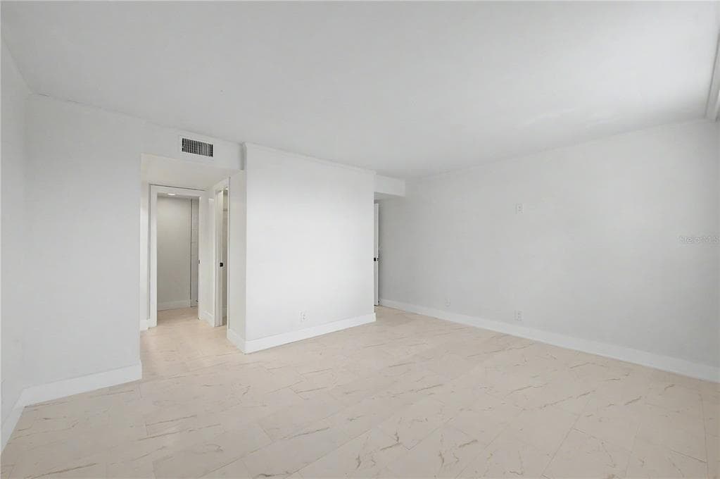 2618 COVE CAY DRIVE 109 photo 24