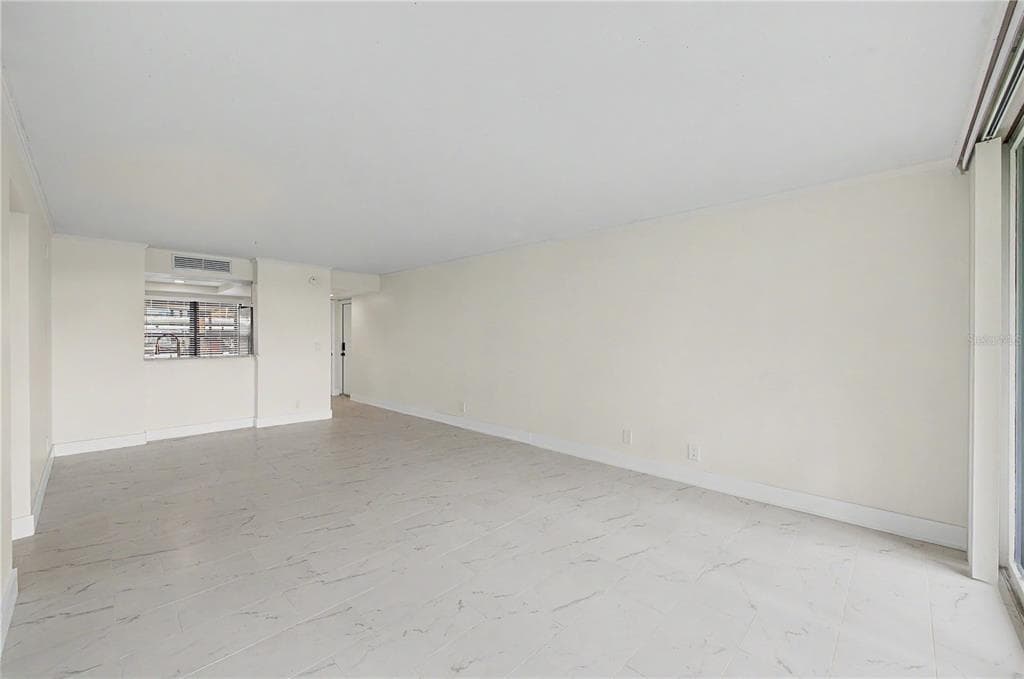 2618 COVE CAY DRIVE 109 photo 11