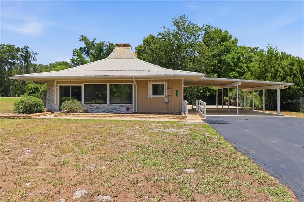 5383 N CARL G ROSE HIGHWAY photo 9