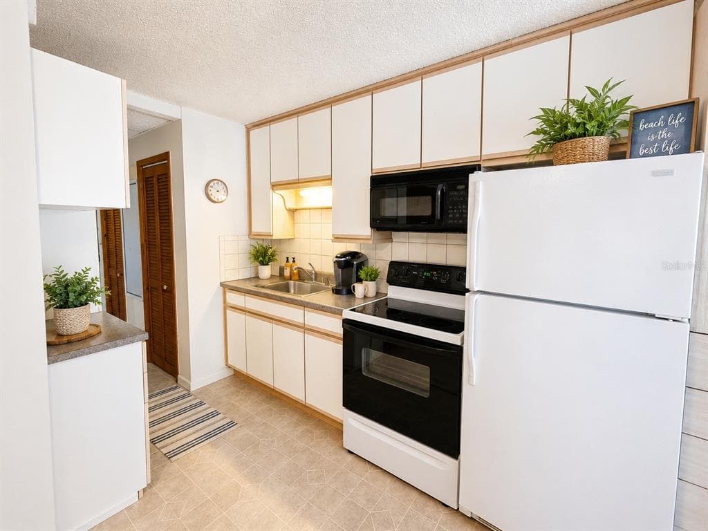 3727 S ATLANTIC AVENUE 2280 photo 6