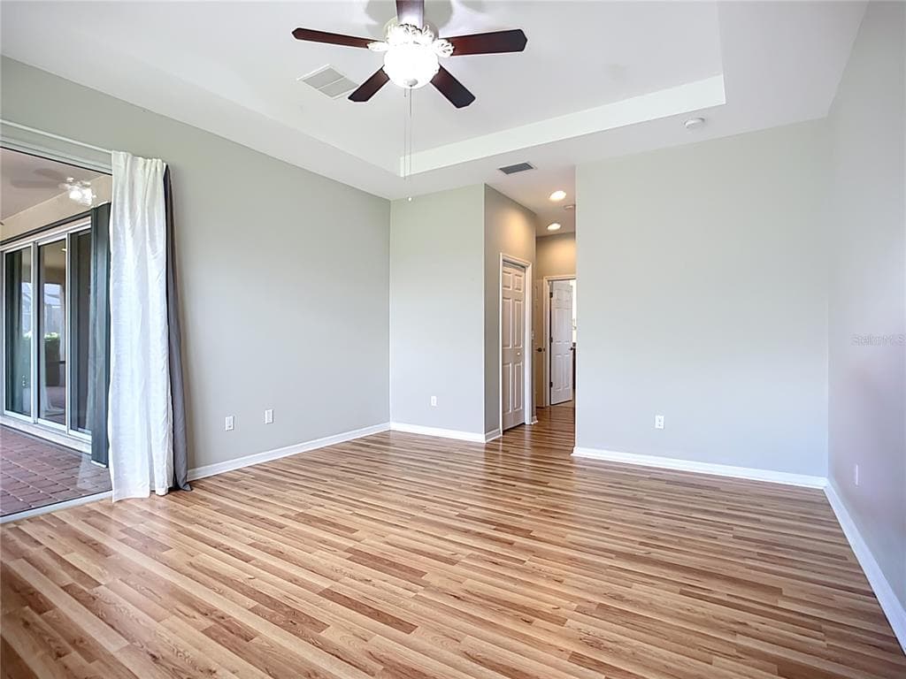 5384 LAYTON DRIVE photo 13